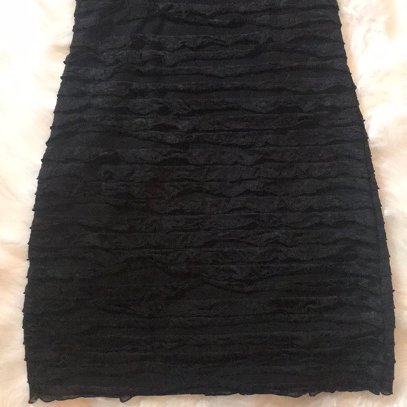 🖤NWT MACYS PLANET GOLD MINI🖤 - Picture 2 of 3